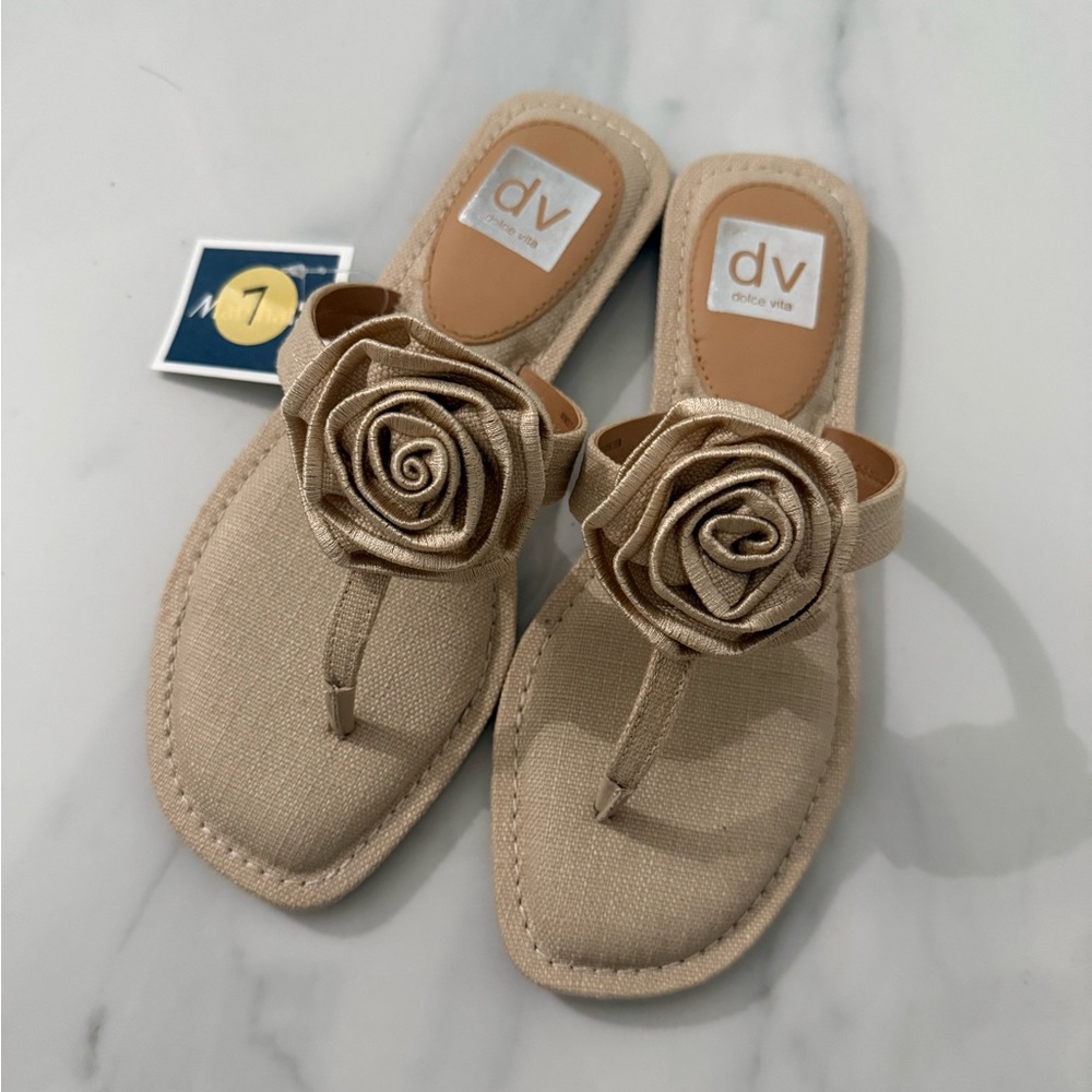 Dolce Vita Tan Rose-Accent Thong Sandals